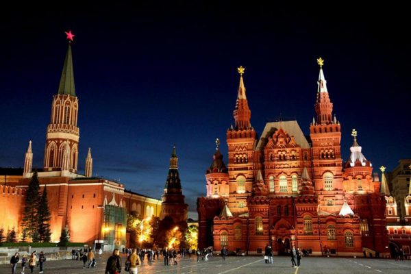 Топ-10 мест, которые обязательно стоит посетить в Москве