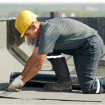 Ремонт плоской мягкой кровли - причины повреждений и способы устранения